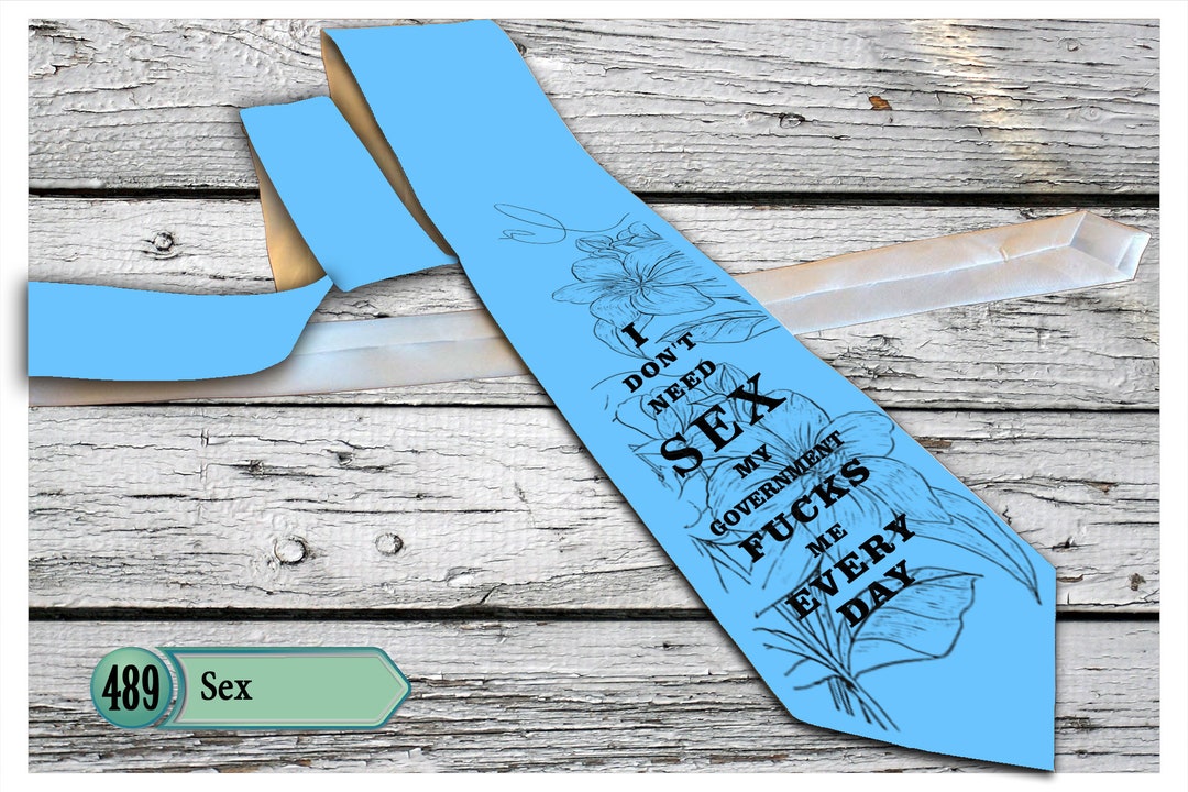 Humor Printed on a Tie. Funny Saying Tie, Funny Sentence on Necktie, A Witty Joke Printed on the