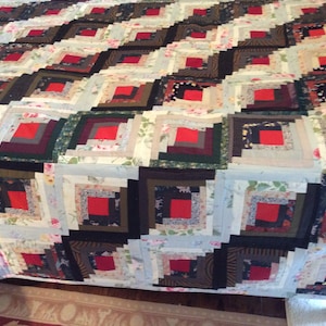 Log Cabin Quilt - King Size