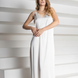 Long Silk Bridal Nightgown Women Bride Nightie Chemise Bridesmaid White Satin Night Dress Slip Nightshirt Wedding Sleepwear Nightwear Ivory White