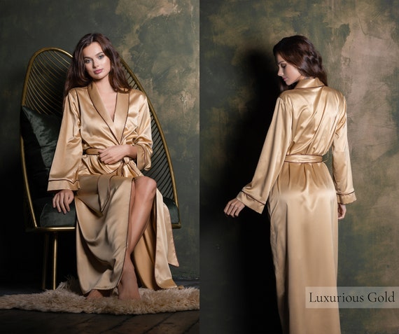 Jacquard silk kimono - gold peony - Carine Gilson
