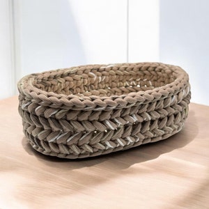Small Basket, Hand-crocheted, Catch-all basket, Jewelry holder, Multi-purpose organizer for Bedroom or Entryway, Gift Basket, Multi-Brown