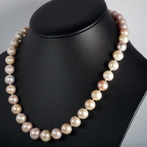 Luxury Cultured Pearl Necklace - Silk Knot Choker for Timeless Style
