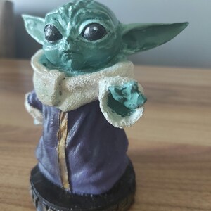 Baby Yoda Statue: 15 cm ... 15 cm ... 2 Yoda für Sie Bild 4