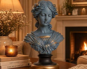 Handmade Princess Ophelia Bust: Decorative, Elegant Sculpture with a Shakespeare Theme