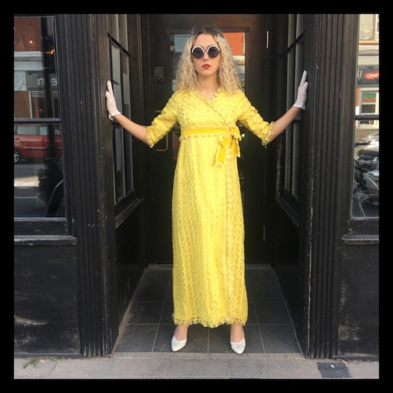 Retro 60s maxi dress