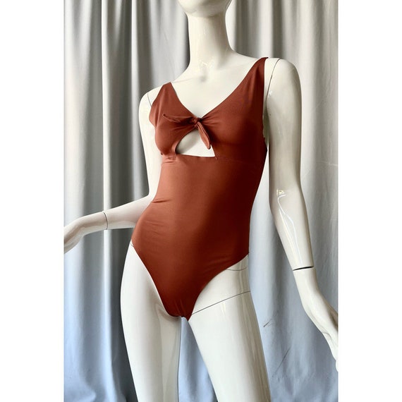 HOLD TALIA//KNIX Terracotta Bodysuit With Keyhole Detail and Tie 