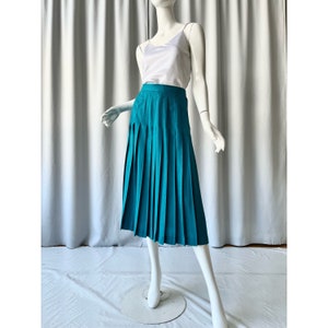 VINTAGE: High waisted pleated skit