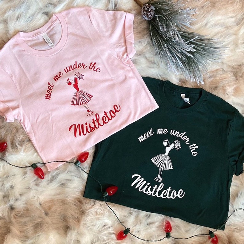Meet Me Under The Mistletoe Vintage 50\u2019s Style Graphic Tee