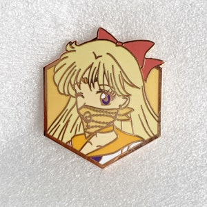 Sailor Moon Crystal Sailor Scout Baddie Gang Enamel Pin: Sailor Venus ...