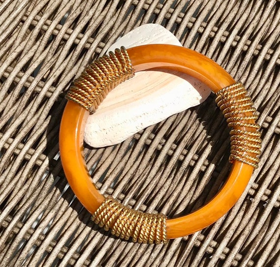 Vintage Butterscotch Bakelite Bracelet - image 3