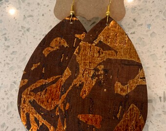 Wine and bronze metallic splatter cork on leather teardrop earrings