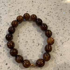 Brown coconut beaded bracelet