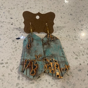 Turquoise driftwood leather tassel earrings