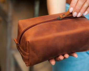 Dopp kit, Leather dopp kit, Mens dopp kit, Shaving kit, Travel kit, Leather shaving kit,Dopp kit for men,Dopp kit leather,Groomsmen dopp kit