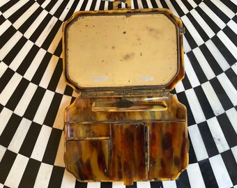 Vintage Art Deco lucite clutch make-uptasje