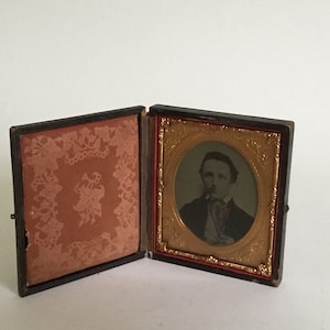 Antique ambrotype -  (1850-1870)