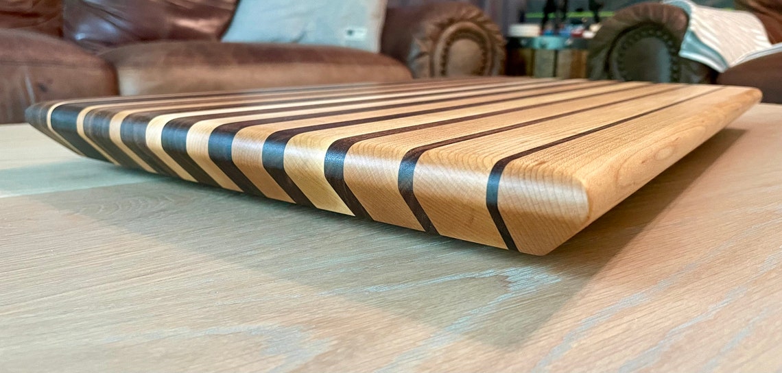 Walnut/Maple Cutting Board With Rubber Feet Etsy