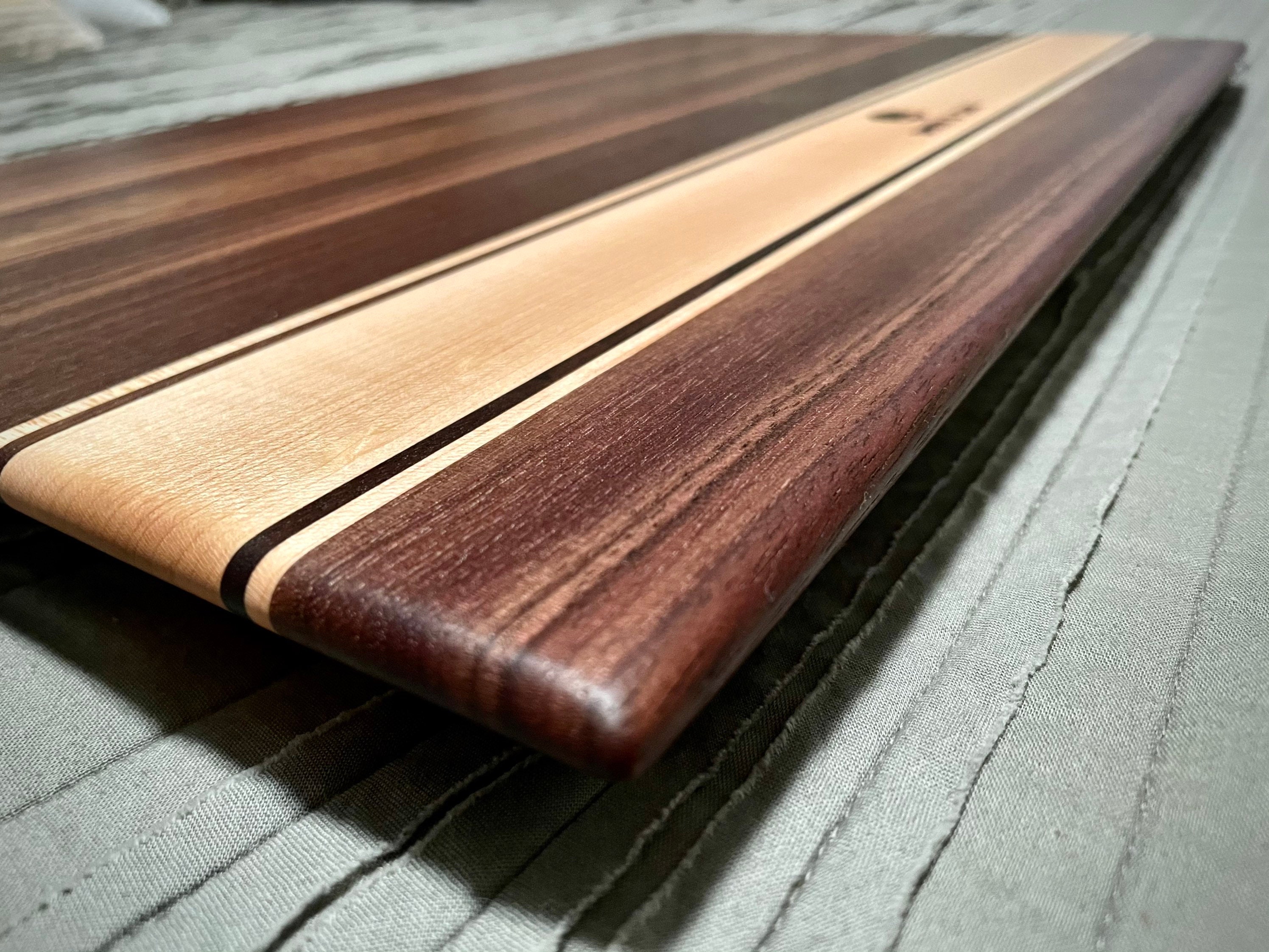Planche à découper en noyer/érable avec pieds en caoutchouc Etsy