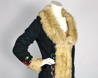 Long vintage Afghan penny lane winter coat - Afghan shearling sheepskin coat with soft faux fur and floral embroidery