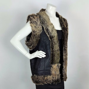 Leather bodywarmer vest with faux fur for unisex - gender neutral