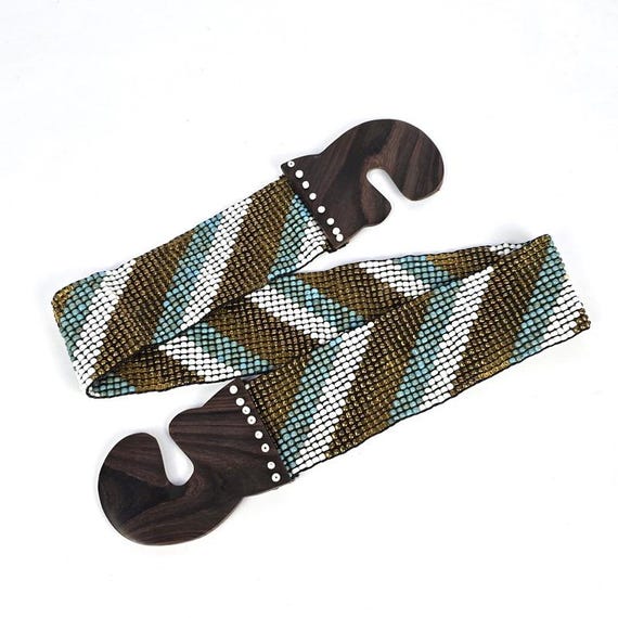 Handmade Beaded Stretch Belt: XL Wooden Clasp, Indian Design  display picture 2