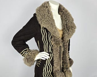 Manteau vintage en daim afghan : peau de mouton géométrique brodée Penny Lane