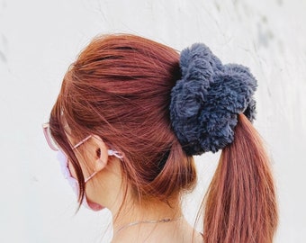 Super XXL Furry Scrunchie / corbata de pelo / relleno de medias / xl scrunchies / scrunchie grande / corbata divertida