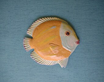 Colorful tropical ceramic fish wall hanging art, disc shape