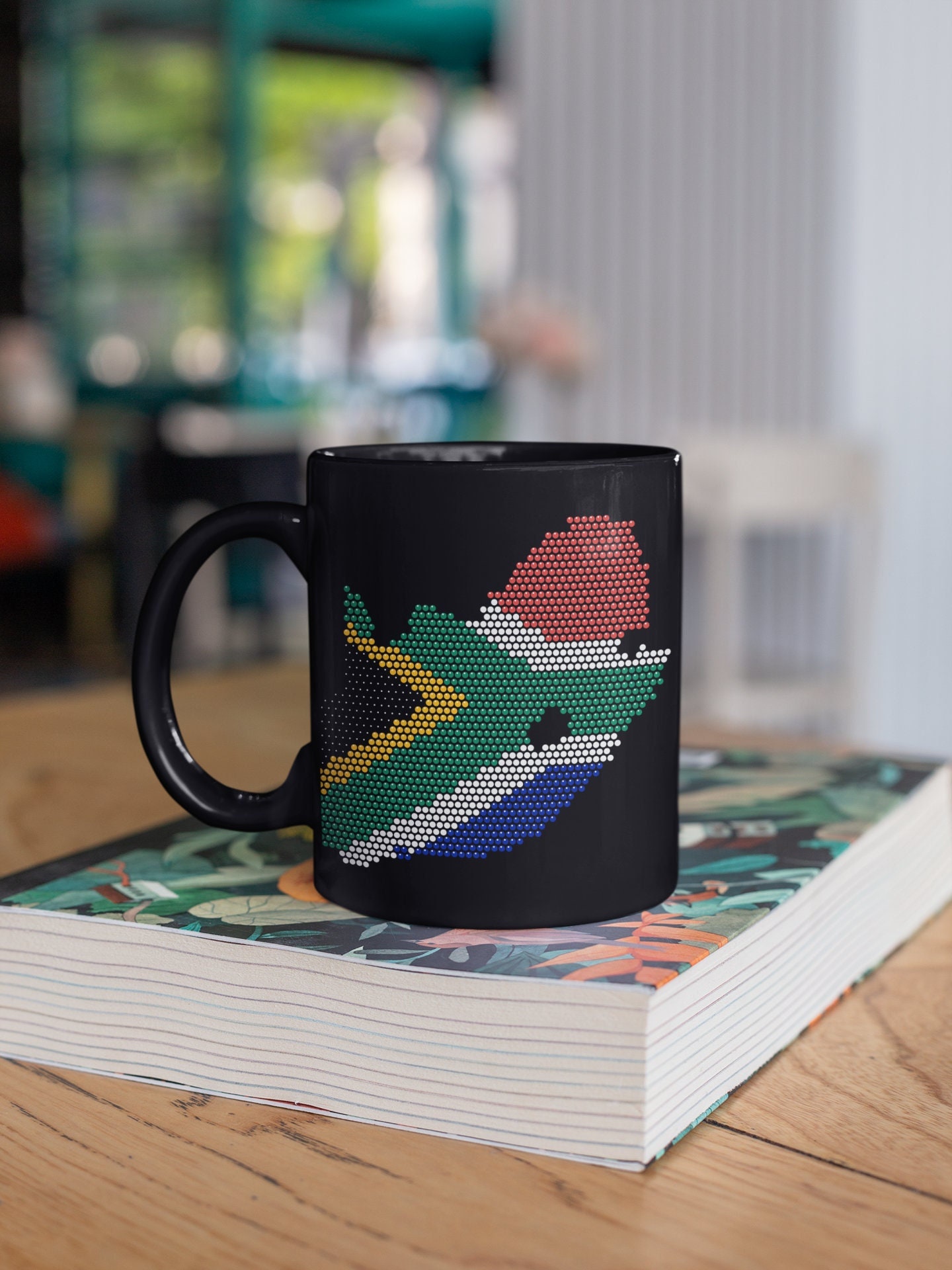 South Africa Flag | Traditional Zulu Beadwork Graphic/Faux Pattern | Black Glossy Mug