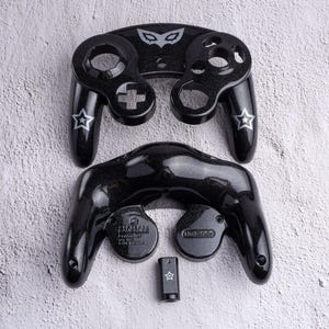 Joker - Carcasas de control de GameCube personalizadas y pintadas