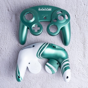 Grün & Weiß - Individuell bemalte GameCube Controller Gehäuse