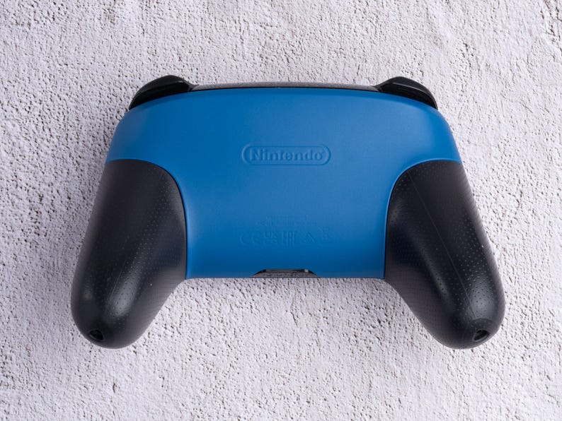 MegaMan Battle Network - Custom Nintendo Switch Pro Controller Shells image 3