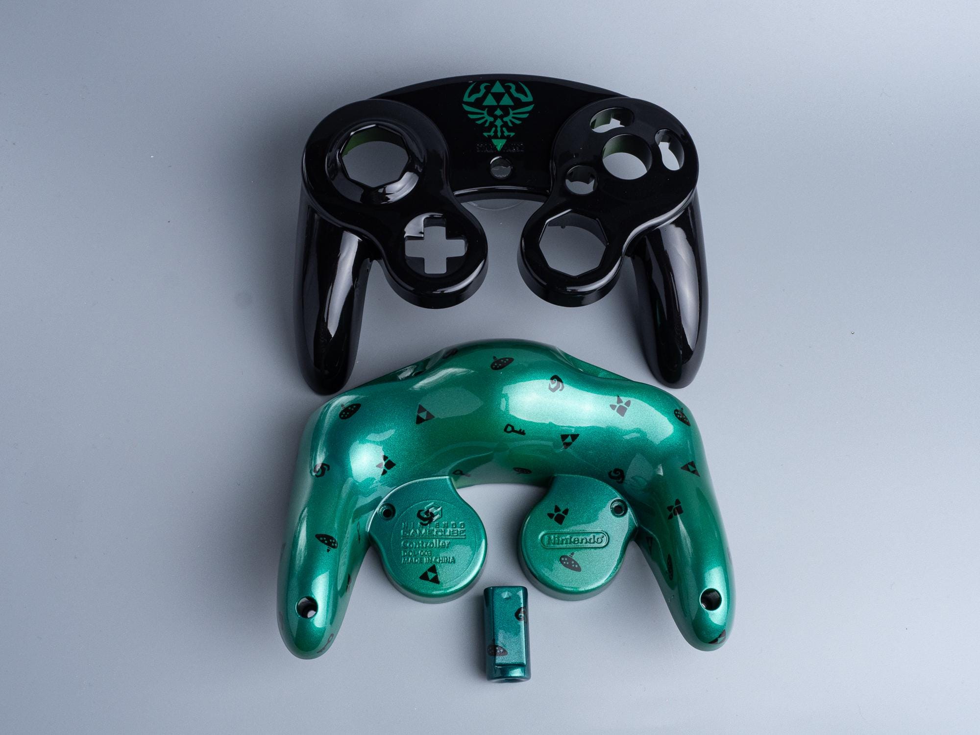 GameCube Custom Controller Shells ~ The Legend of Zelda ~ Custom Painted Shells for OEM Gamecube Controllers