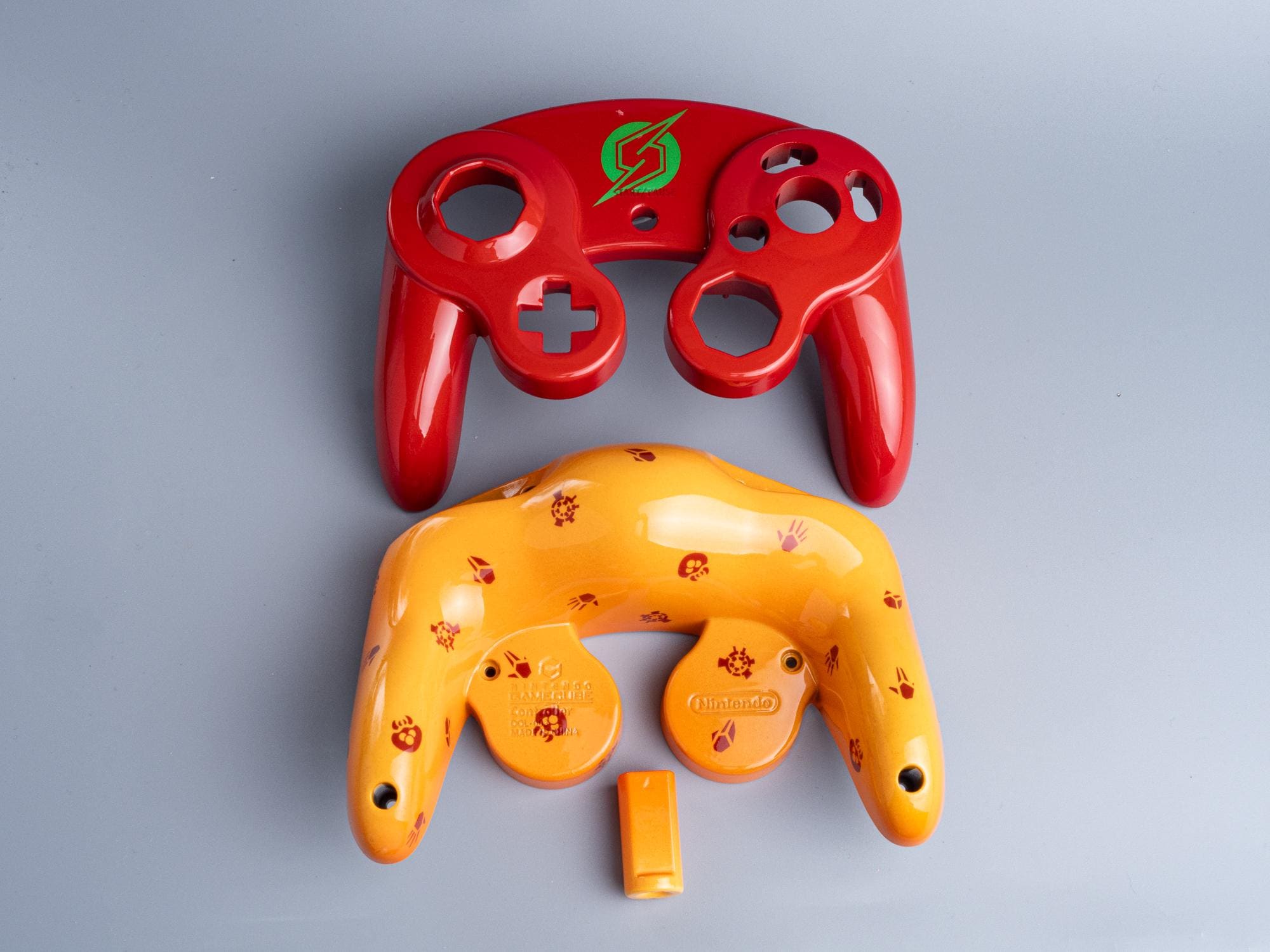 GameCube Custom Controller Shells ~ Metroid Prime ~ Custom Painted Shells for OEM Gamecube Controllers