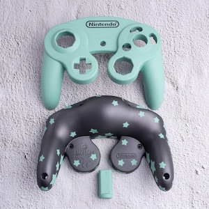 Türkis und Silber - Individuell bemalte GameCube Controller Gehäuse
