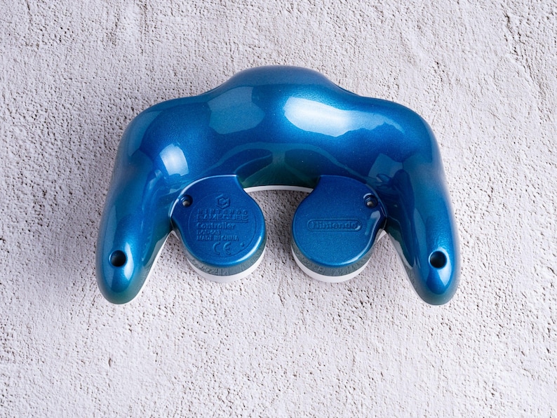 Bottom Shell for GameCube Controller ~ Custom Painted GameCube Controller Lake