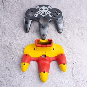 Henchman 800 - Individuell bemalte Nintendo 64 Controller Schalen