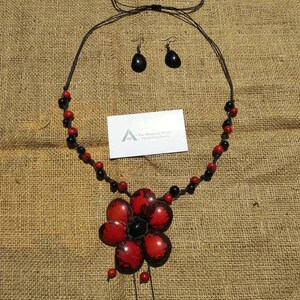 Tagua Nut Necklace / Tagua Nut Jewelry / Organic Jewelry