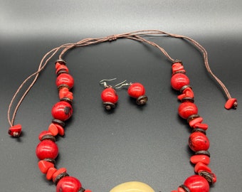 Tagua Nut Necklace / Tagua Nut Jewelry / Organic Jewelry