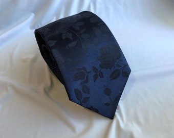 Men’s Necktie in Navy Floral | Skinny Tie | Classic Tie | Wide Tie | Necktie and Pocket Square Set | Handmade