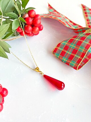 Mazukna Ciondolo In Ambra Rossa Con Collana 45 Cm – Argento Placcato Oro, Gioiello Curativo Baltico