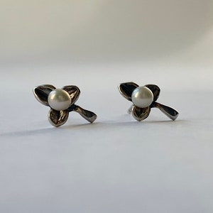 Sterling Silver Flowers Earrings,Pearl Earrings,For Her,Designer Earrings,Valentine&#39;s Day,