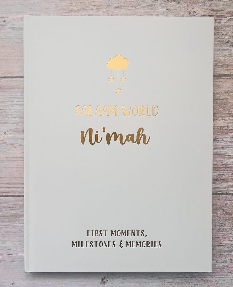 Muslim Baby Record Book | Muslim Baby Book | Islamic Baby Gift | Islamic Baby Books | Baby’s First Years | Salaam World Bump To 5 Years Book imagem 11
