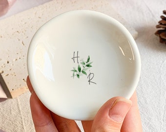 Exquisite Wedding Mini Jewelry Dish, Couple Initial Irregular Ring Dish, Engagement Ring Dish With Leaf, Wedding Gifts