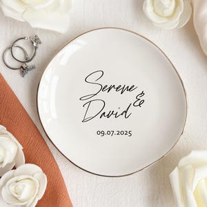 Minimalist Wedding Jewelry Dish, Personalized Couple Name Ring Dish, Bride Trinket Dish, Just Engaged Gift, Watches Holder, Wedding Favors