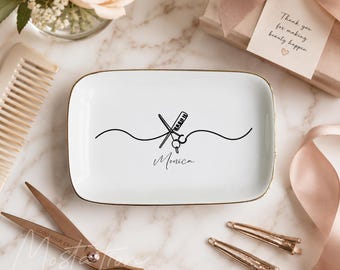 Regalo de peluquero personalizado, bandeja con tijeras y peine, soporte para anillo con nombre de estilista de moda, regalo para peluquero, placa de peluquero