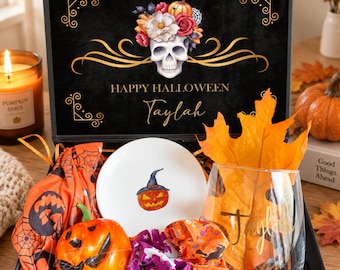 Caja de regalo de Halloween personalizada para ella, set de regalo de cristal con nombre personalizado, caja de autocuidado espeluznante, regalo de cumpleaños para la mejor amiga, paquete de cuidado de otoño