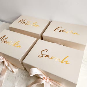 Cajas de regalo vacías personalizadas, cajas de regalo de boda, caja de dama de honor vacía, caja de regalo personalizada, diseñe su propia caja, caja de regalo de color beige