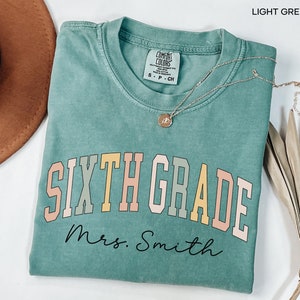 Chemise personnalisée d'enseignant de 6e année, chemises d'équipe d'enseignants, chemise nom d'enseignant de 6e année, T-shirt de 6e année, équipe de sixième année, équipage, escouade