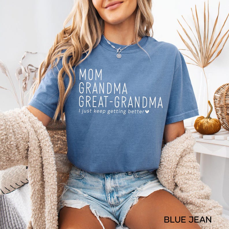 Comfort Colors® Mom Grandma Great-Grandma Shirt, Pregnancy Announcement Gift For Grandma Shirt, Mother's Day Gift For Great Grandma Shirt bild 4